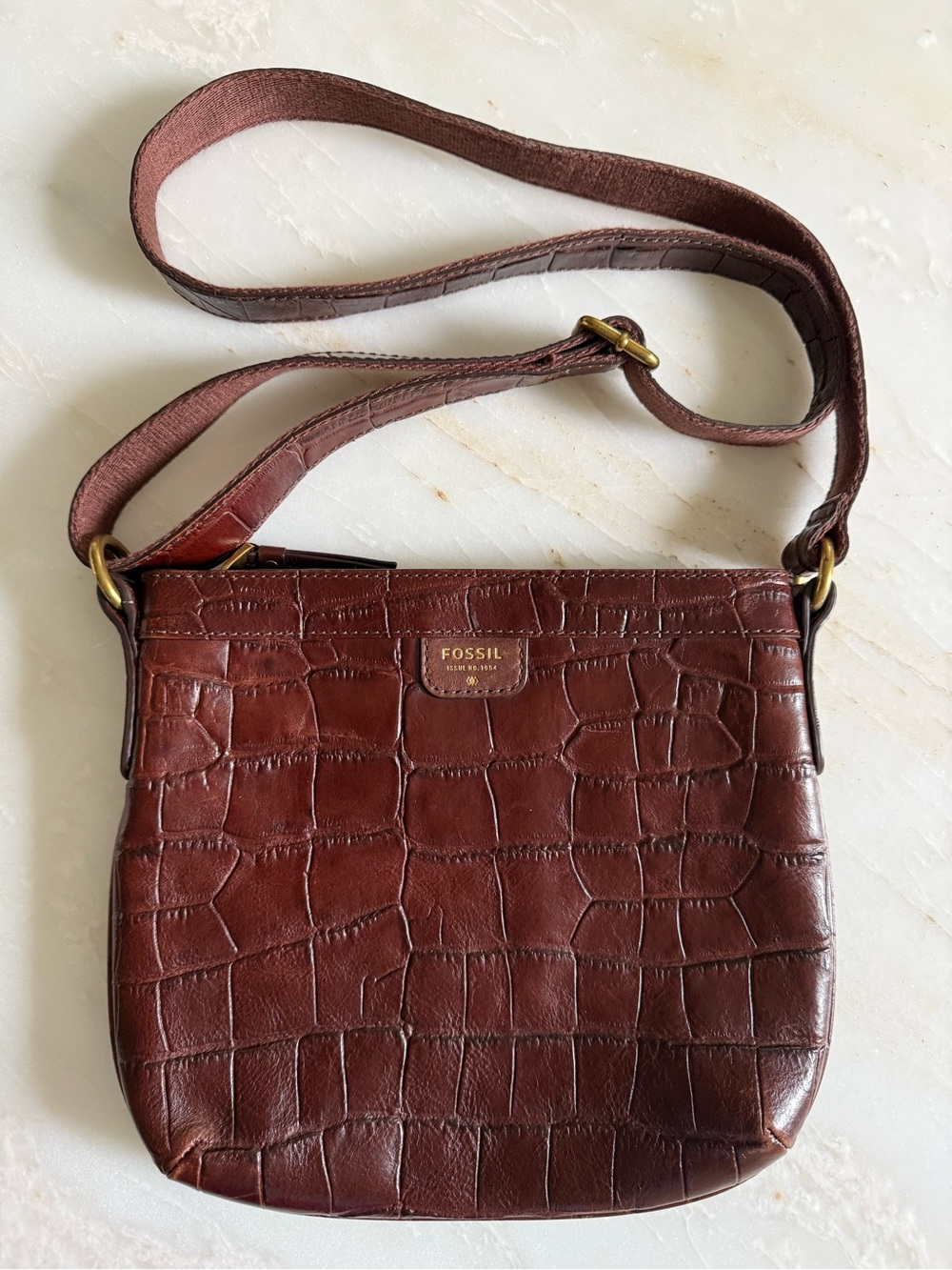 Fossil Brown Croc-Embossed Leather Crossbody Bag
